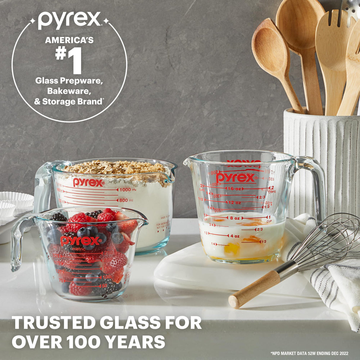 Pyrex 3 Piece Measuring Cup Set, Includes 1, 2, and 4 Tempered Glass Liquid Measuring Cups, Dishwasher, Freezer, Microwave, and Oven Safe, Essential Kitchen Tools Pyrex