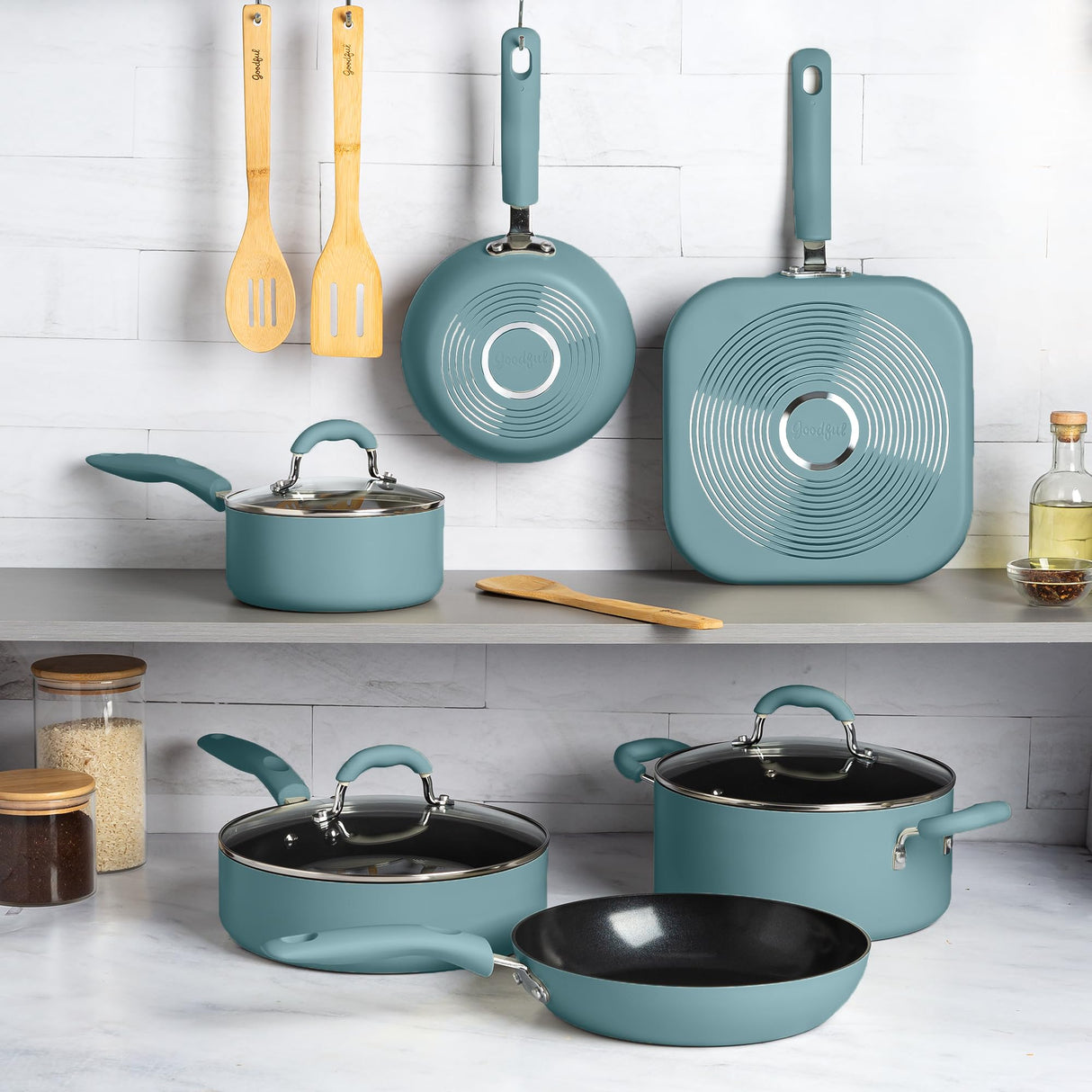 Goodful Ceramic Nonstick Pots and Pans Set, Premium Ceramic Coating Made without PFOA, PTFE or PFAS, Dishwasher Safe, 12-Piece, Turquoise Goodful