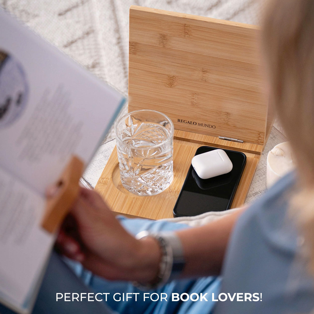 Bamboo Triangle Book Holder Stand – Perfect for Your Reading Nook – Ideal Gifts for Readers and Bookworms Regalo Mundo