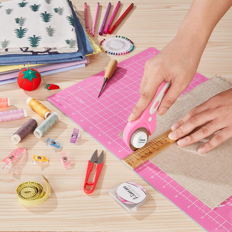 45mm Rotary Cutter with 5pcs Extra Blades, Ergonomic Handle Rolling Cutter with Safety Lock for Fabric, Leather, Crafting, Sewing, Quilting, Fabric Rotary Cutter Perfect for Left & Right Hand(Pink) Headley Tools