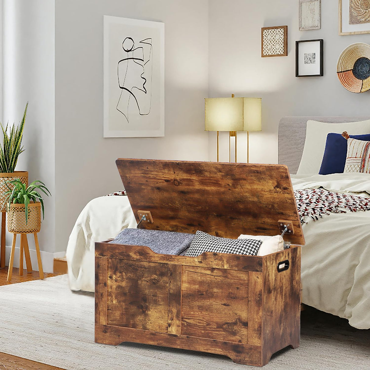 Timberer 31.5" Storage Chest, Wooden Storage Bench, Lift Top Toy Chest with 2 Safety Hinges, Large Toy Box, Entryway Shoes Bench for Living Room, Bedroom, Rustic Brown Timberer