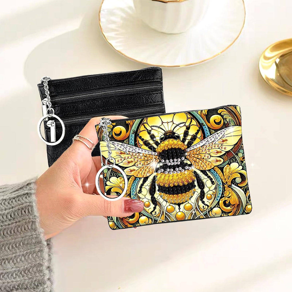 JZHYOAN Diamond Painting Small Coin Purse for Women DIY Coin Pouch Coin Purse with Zipper and Keyring Diamond Art Purses and Wallets Handbags Wallet Keychain for Cards Keys Bee JZHYOAN