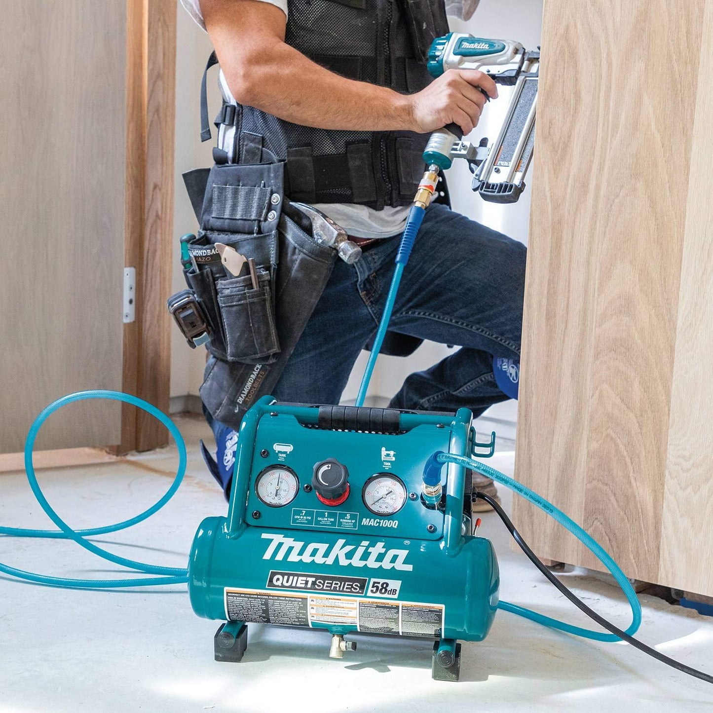 Makita MAC100QK1 Quiet Series 1/2 HP, 1 Gallon Compact, Oil-Free, Electric Air Compressor, and 18 Gauge Brad Nailer Combo Kit - WoodArtSupply