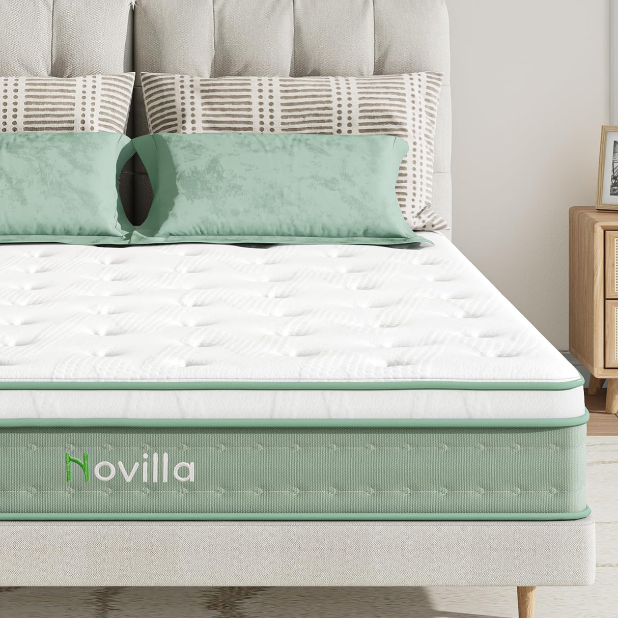 Novilla King Size Mattress, 10 Inch Hybrid Mattress in a Box, Gel Memory Foam & Individually Wrapped Pocket Coils Innerspring for Cozy Sleep, Pillow Top King Mattresses, Medium Firm & Motion Isolation Novilla