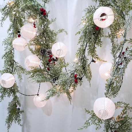 Winlyn Artificial Snowy Christmas Cedar Garland with Pine Cones and Red Berries Lush Christmas Greenery Garland 6' Long Christmas Wedding Winter Holiday Table Runner Centerpiece Seasonal Decoration Winlyn