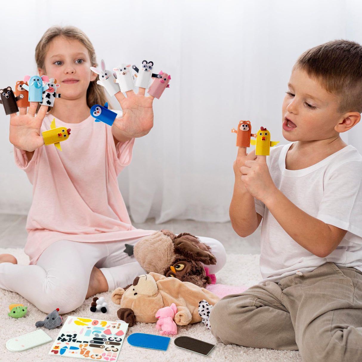 COcnny Animal Finger Puppets Crafts - 20pcs DIY Farm Felt Hand Puppet Making Kit for Kids, Make Your Own Art Fingers Story Telling Toy, Animals Role Play for Boys Girls Toddles School Birthday COcnny