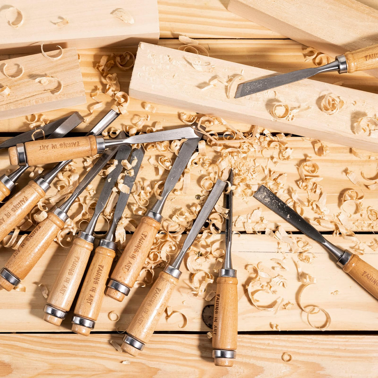 Falling in Art 12Pcs Wooden Carving Chisel Set, Woodworking Tools Set with a Leather Pouch, Full Size Knife Gouge Kit for Carving Projects, Ideal for Beginners and Professionals Falling in Art