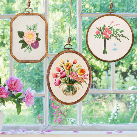 9 Pcs Embroidery Hoop Frame Set Decorative Imitated Wood Embroidery Hoop Display Frame for Art Craft Sewing Decorative Ornaments, Circle, Oval, Octagonal Embroidery Hoops Zuaooz
