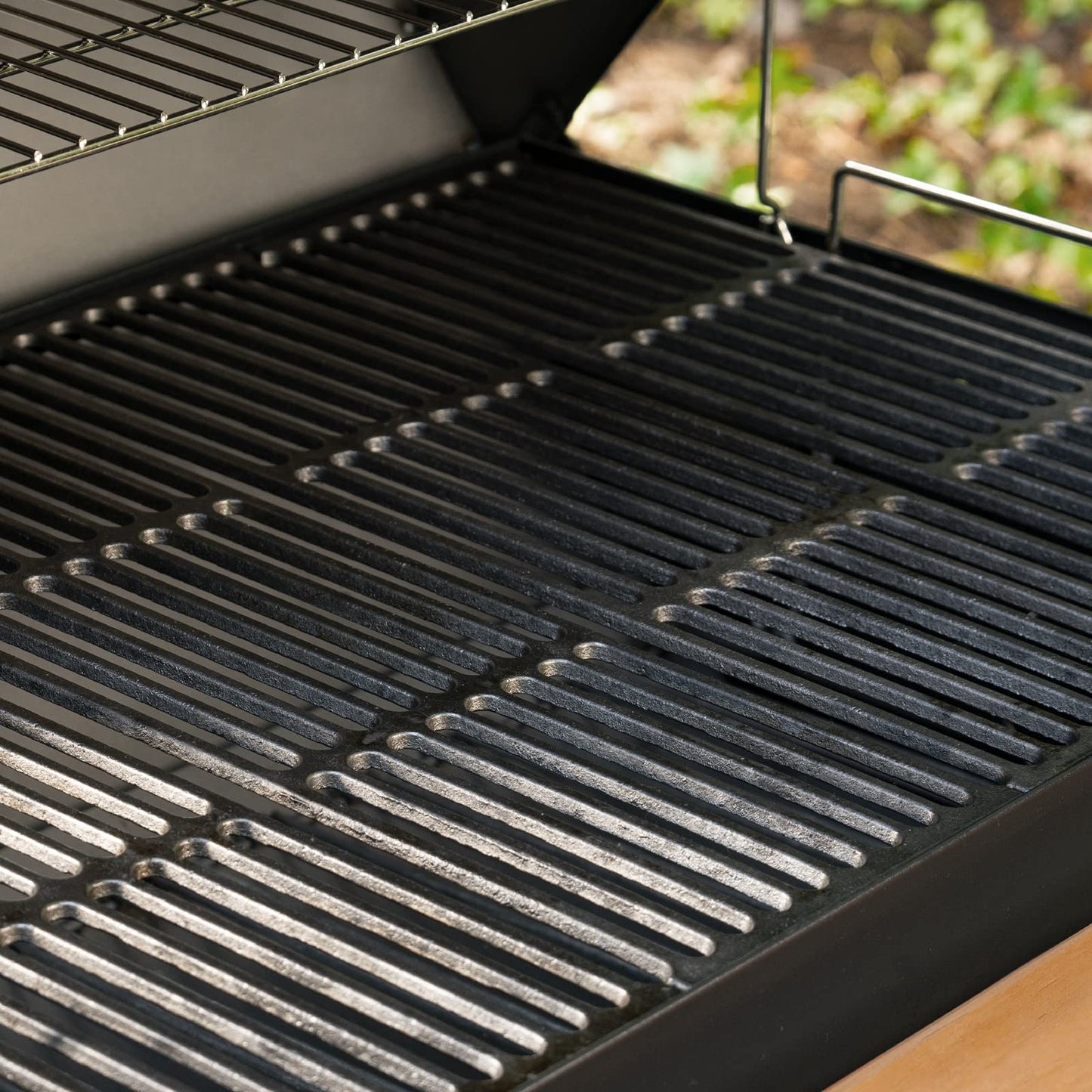 Char-Griller® Outlaw Charcoal Grill and Smoker with Cast Iron Grates, Warming Rack, Premium Wood Shelves and 950 Cooking Square Inches in Black, Model 2137