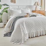 Ruffled Quilt Bedding Set Queen Size 96 * 96in - 3 Pieces Solid Shabby Chic Farmhouse Ruffles Rustic Coverlet Lightweight Fluffy Summer Oversized Bedspread with Shams for Women Men White UOZZI BEDDING
