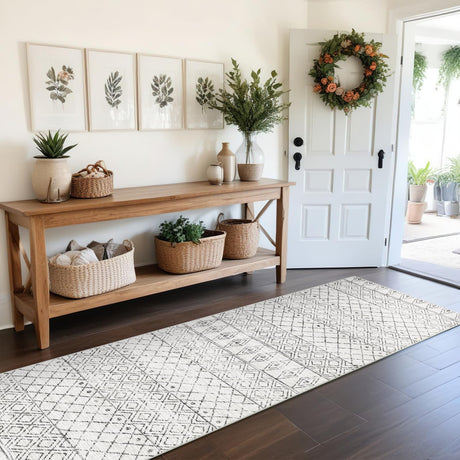 BYYVOO Hallway Runner Rug Washable 2'6"x8': Moroccan Non Slip Runner Rugs Soft Indoor Floor Carpet Low Pile Mat with Rubber Backing for Living Room Kitchen Bedroom 2'6"x8' Geo Grey BYYVOO
