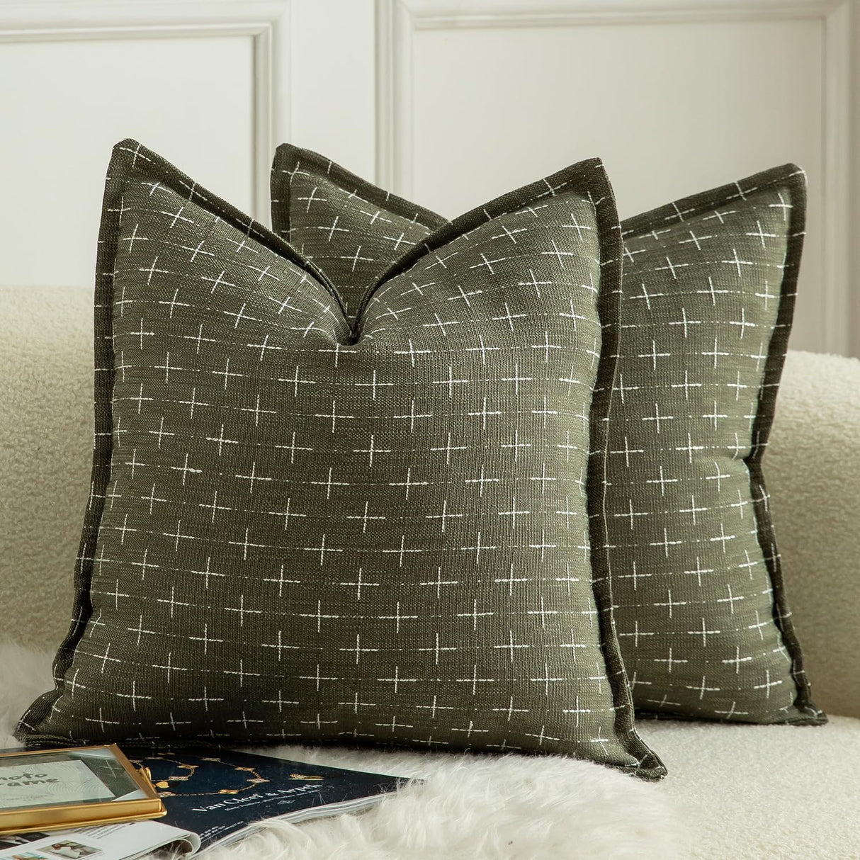 MANDIOO Pack of 2 Burlap Linen Throw Pillow Covers Woven Textured Modern Farmhouse Cushion Covers Pillowcase Decorative Couch Sofa Bed Living Room 18 x 18 Inch Olive Green MANDIOO