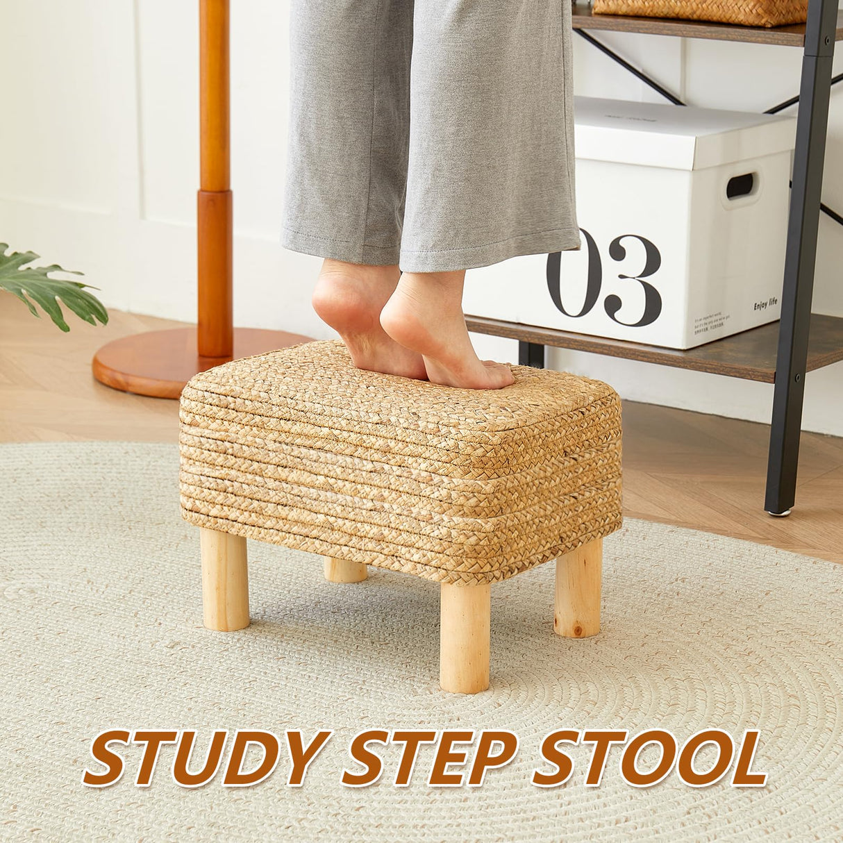 ALeesing Ottoman Foot Stool Rectangular Footrest Natural Seagrass Footstool with Wooden Legs Hand Weave Multifunctional Modern Dressing Stool, Sofa Side Table for Bedroom for Living Room (Nature) ALeesing