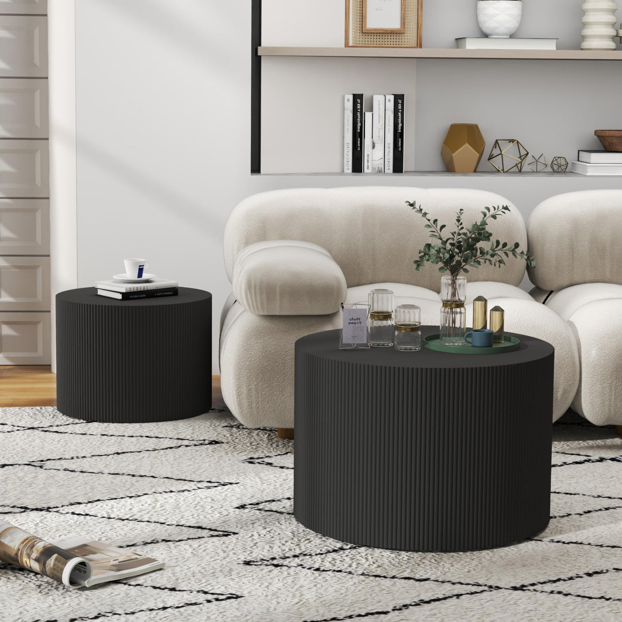 Furnivado Black Round Coffee Table Set of 2, Modern Wooden Nesting Coffee Tables for Living Room, No Assembly Required Circle Side Tables Set Accent End Table for Bedroom, Balcony Furnivado