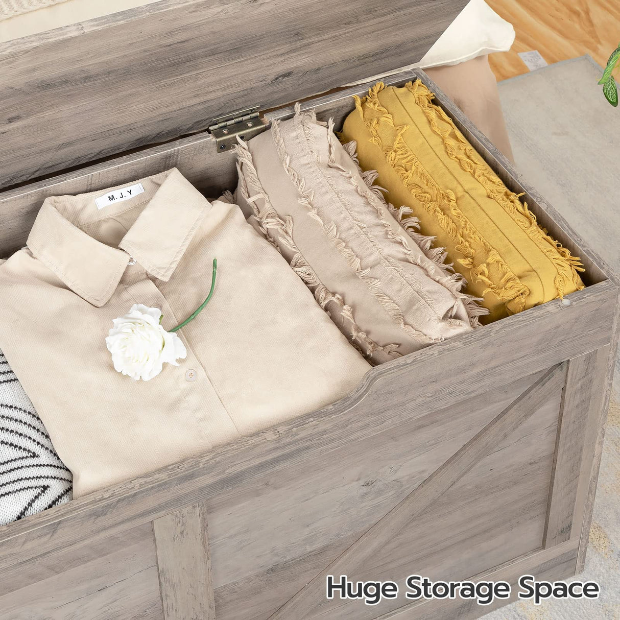 HOOBRO Storage Bench, 39.4” Retro Wooden Storage Chest with U-Shaped Cut-Out Pull, Safety Hinge, Supports 220 lb and Easy Assembly for Toy Box Organizer (Greige) BG771CW01 HOOBRO