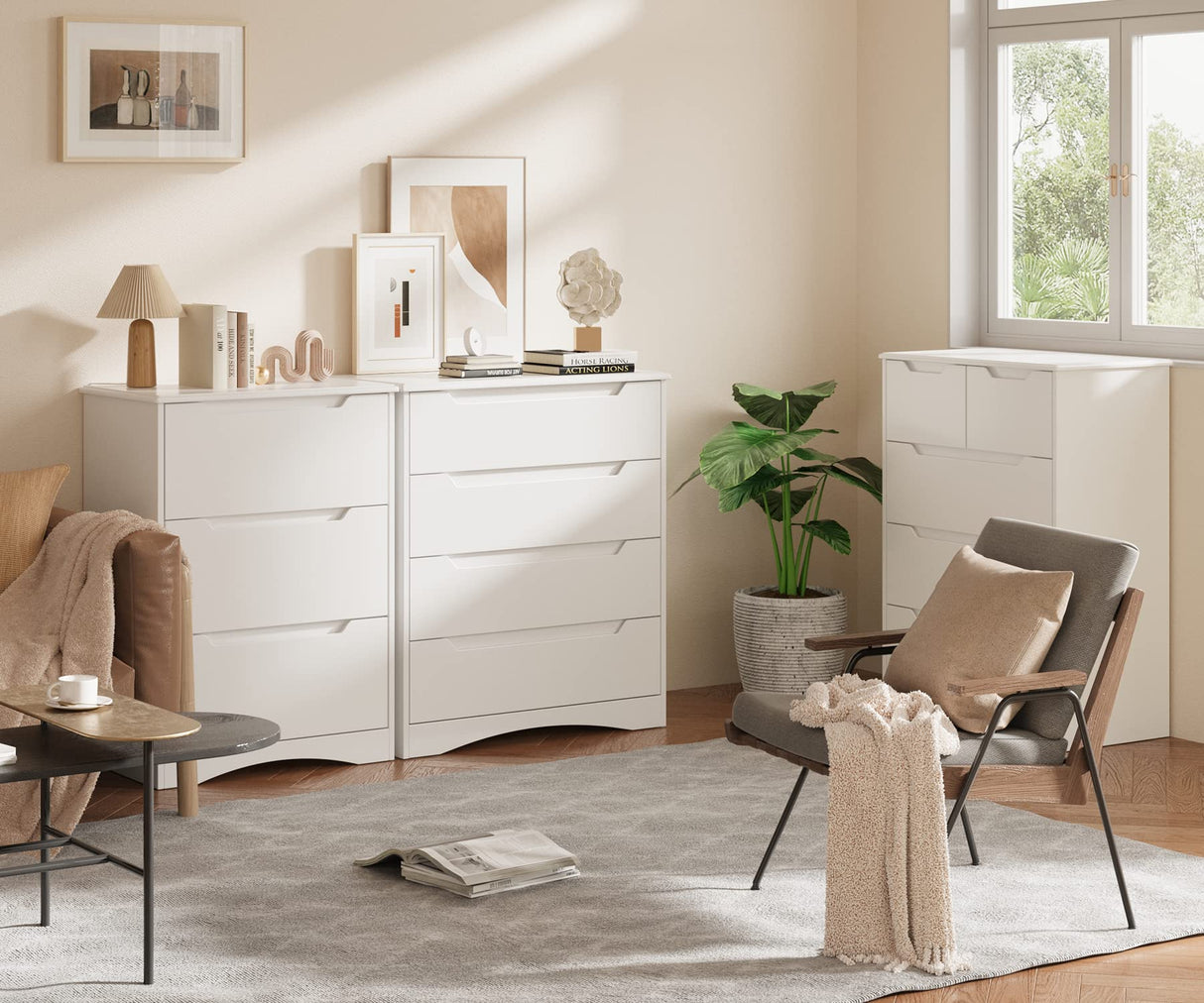 Gizoon 4 Drawer Dresser for Bedroom, Sturdy White Chest of Drawers with Anti-Tip Device, Modern Large Capacity Storage Furniture for Closet, Embedded Handles, Space-Saving Design, Wooden Finish, White Gizoon