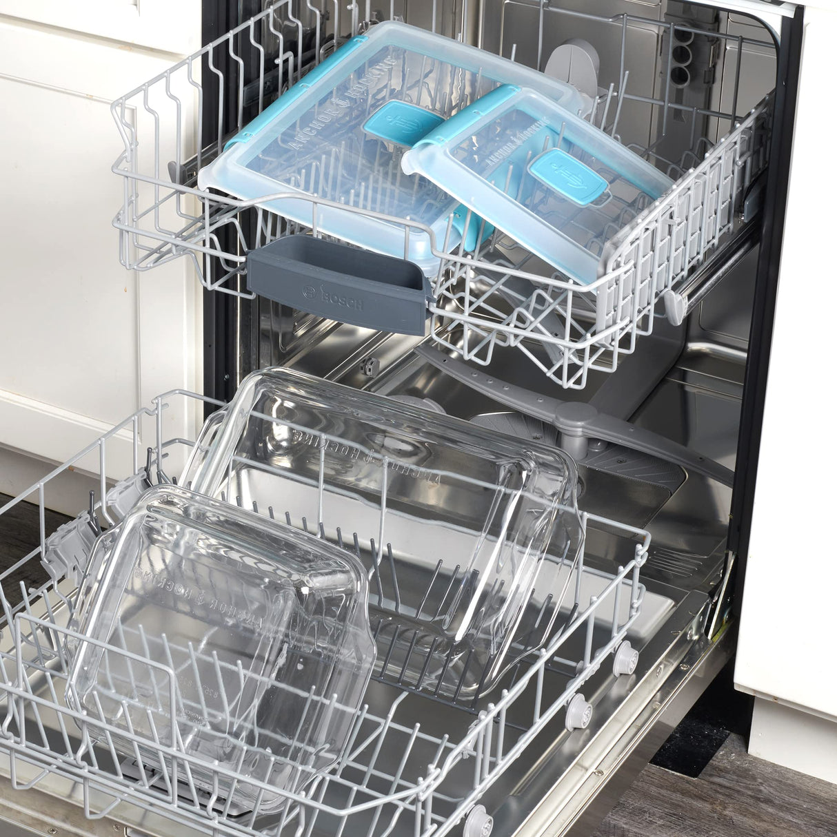 Anchor Hocking 3 Quart Glass Baking Dish with Lid, Insulated Carrier & Hot/Cold Pack Anchor Hocking