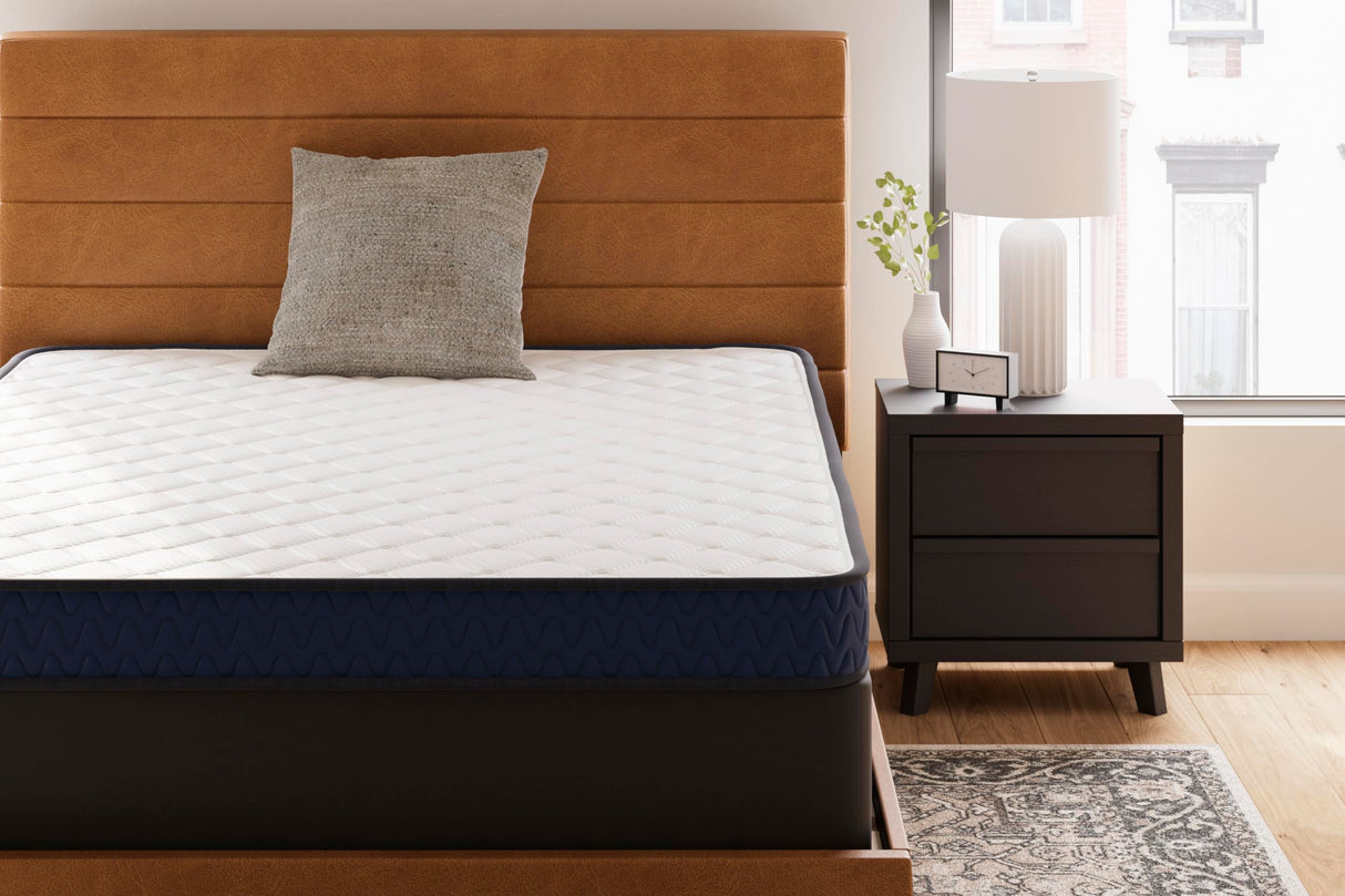 Signature Design by Ashley King Size Medium Firm 6 Inch Memory Foam Mattress with Breathable Quilted Cover Signature Design by Ashley