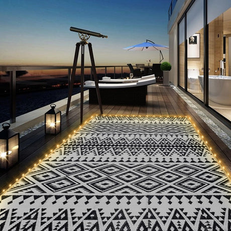 6x9ft Waterproof Outdoor Rug with LED Lights, Bohemia Reversible Plastic Straw Mat for Patio RV Camping Picnic Balcony Beach Deck Indoor Outdoor Carpet, Black&White DiiKoo