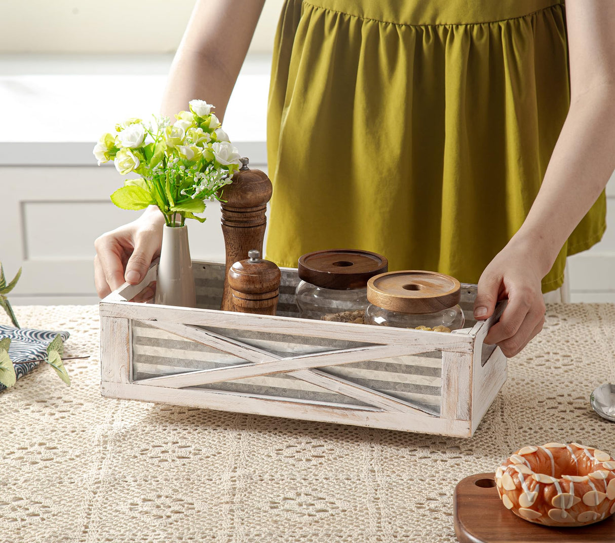 Venalys Wooden Toilet Tank Basket, Rustic Bathroom Decor Box, Farmhouse Toilet Paper Organizer Holder, Decorative Bathroom Storage Basket, Barn Door (Whitewash) Venalys