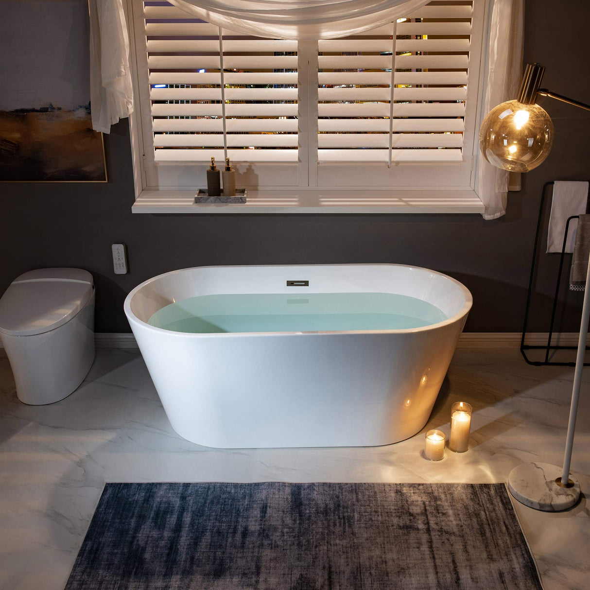 WOODBRIDGE 59" Acrylic Freestanding Bathtub Contemporary Soaking White Tub with Matte Black Overflow and Drain，B0014-MB-Drain &O WOODBRIDGE