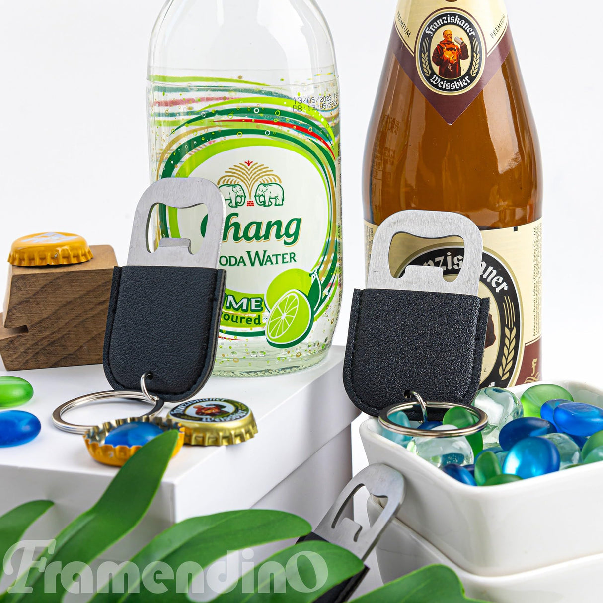 Framendino, 24 Pack Sublimation Leather Bottle Opener Keychain Stainless Steel Beer Openers Blanks for Wedding Party Favors Black Framendino