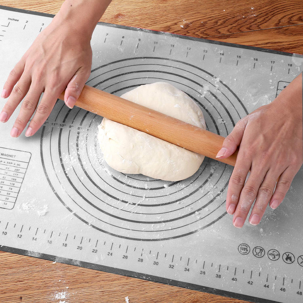 Wood Rolling Pin, QUELLANCE Wood French Roller Pin with Silicone Baking Mat, Beech Wood Dough Roller for Baking Dough, Pizza, Pie, Pastries, Pasta and Cookies QUELLANCE