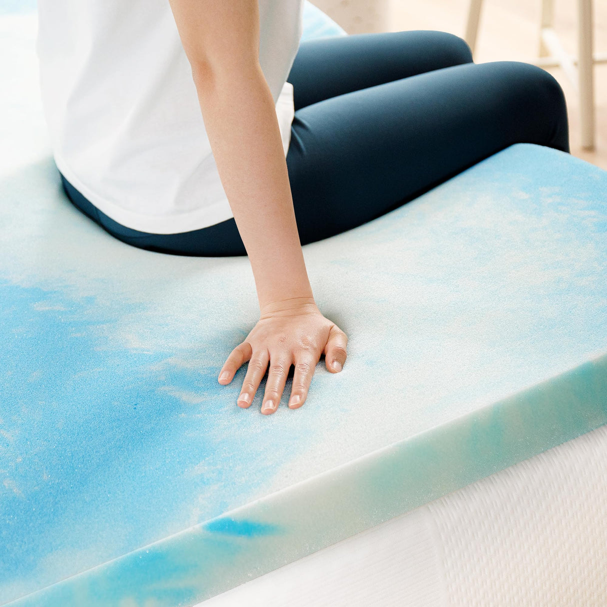 Best Price Mattress 4 Inch Swirl Gel AeroBreeze Cooling Air Flow Memory Foam Mattress Topper, Dorm Essentials, King Best Price Mattress