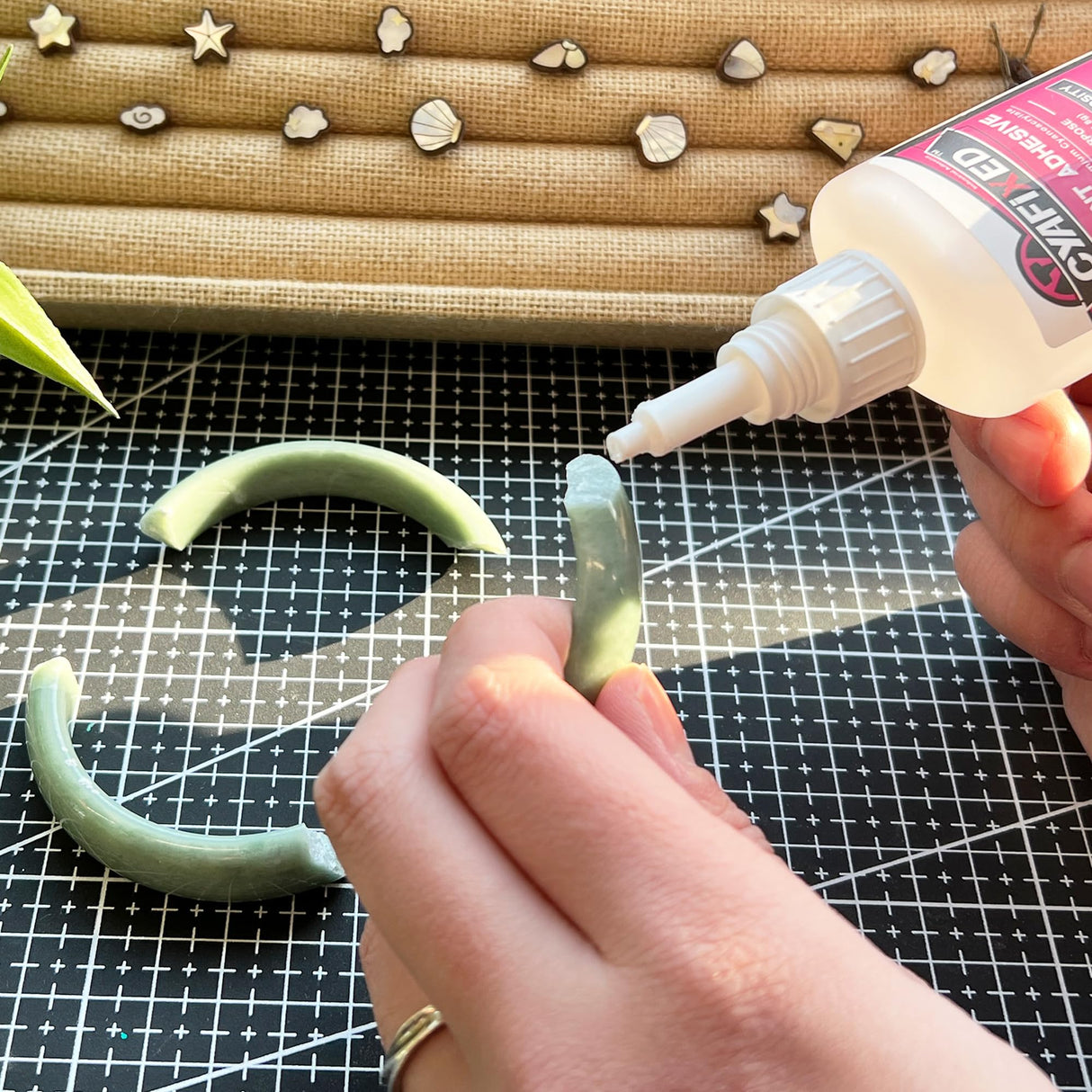 CYAFIXED Strong Cyanoacrylate (CA) Super Glue, Impact Resistant Medium-Thick Viscosity Instant Adhesive, 2 oz. (56.8 Grams) - CA Glue for 3D Printing, Aquascape and Hobby Models CYAFIXED