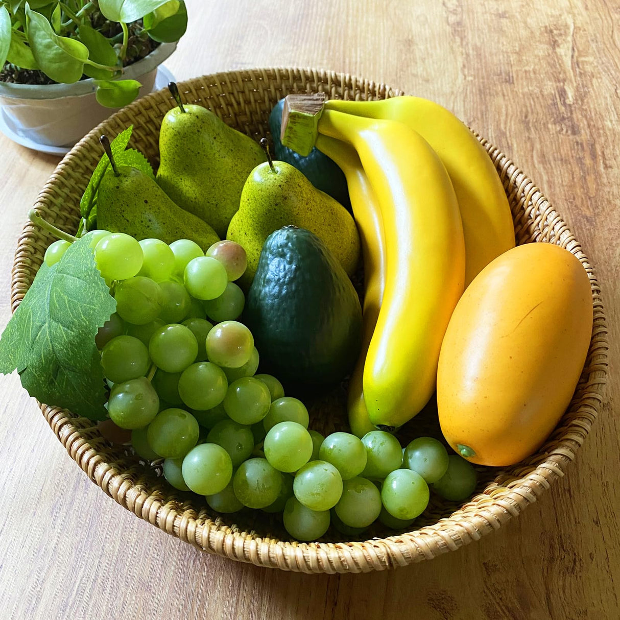 amololo Large 14inch Oval Rattan Fruit Serving Basket,Wicker High Wall Fruit Vegetable Serving Basket Bowl,Large Rattan Dining Table Bowl for Various Things,Bread,Snack,Odds and Ends,Natural Brown amololo