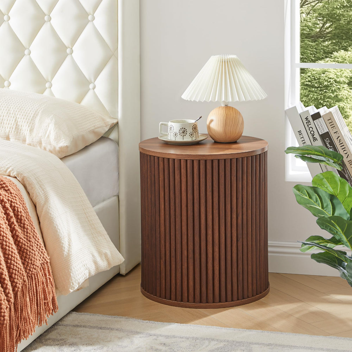 AVZEAR Small Round Side Table Fluted Night Stand Set of 2, Mid Century Modern End Table with Storage, Circle Bedside Tables Wood Nightstands for Small Spaces, Living Room, Bedroom (Walnut) AVZEAR