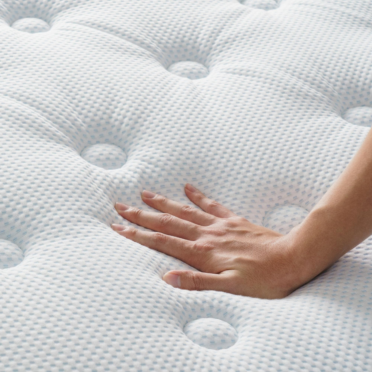 ZINUS 14 Inch Cooling Comfort Support Hybrid Mattress [New Version], Queen, Fiberglass Free, Medium Plush, Cooling Motion Isolation, Certified Safe Foams & Fabric, Mattress in A Box Zinus