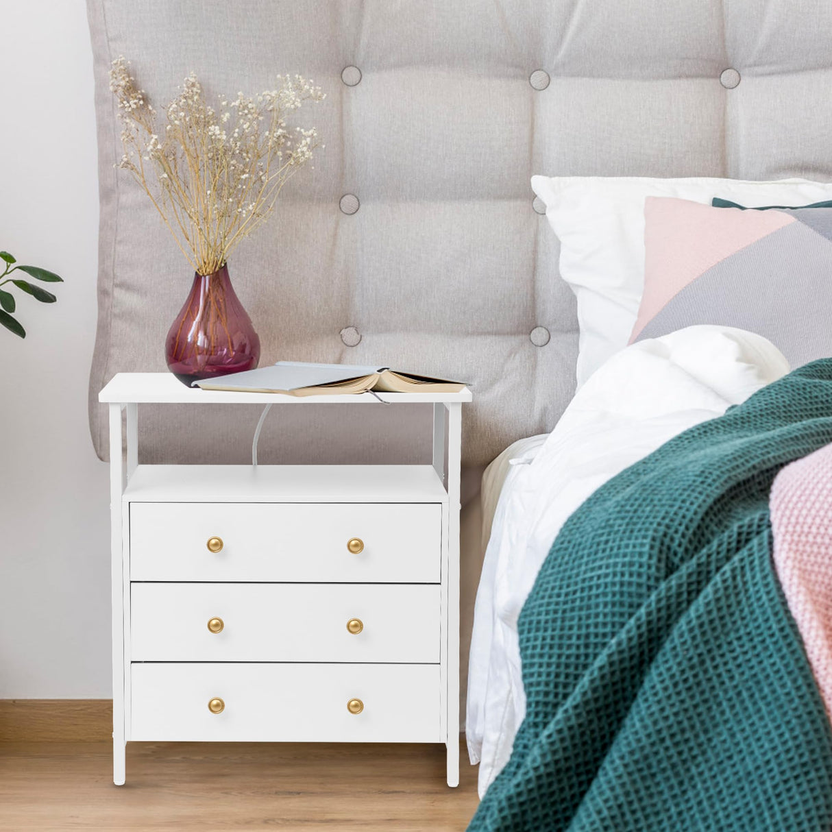 Edbuosy 3 Wooden Drawers Night Stand, 27 Inch Wide Nightstand with Charging Station and Adjustable Drawers, Small Dresser for Closet, Bedside Table for Living Room/Bedroom/Office, White. Edbuosy