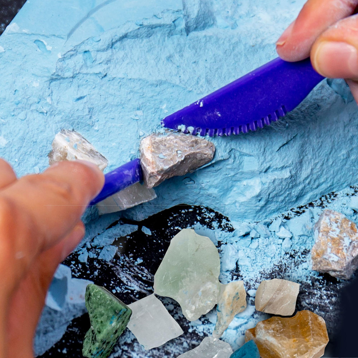 Discovery Crystal Growing Aquarium, at-Home STEM Kits for Kids Age 12 and Up, Crystal Kits for Young Scientists, DIY Crystals, Kids Sleepover Activities Discovery Kids