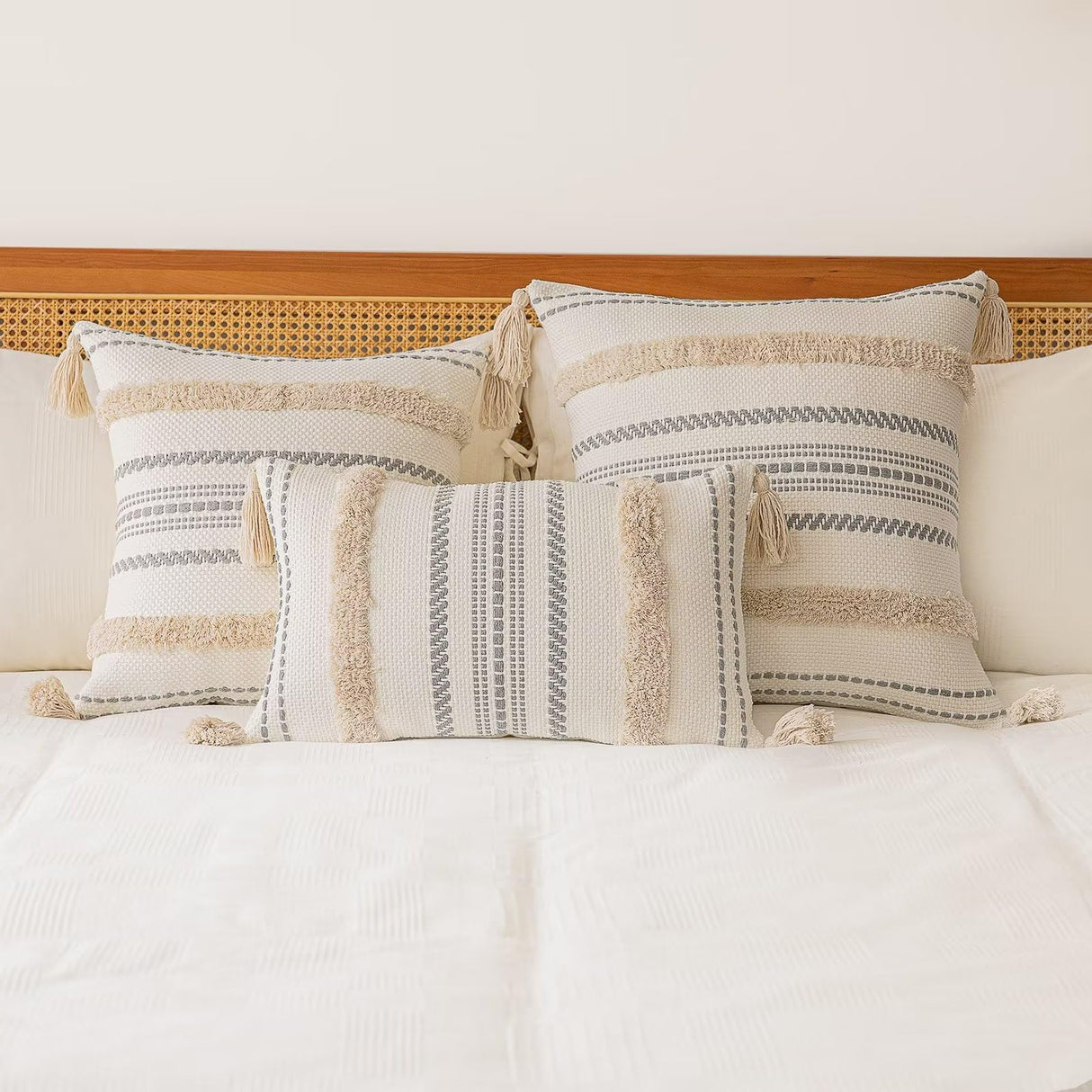 Boho Throw Pillow Covers 18x18 Set of 2 Woven Tufted Farmhouse Pillows Cover with Tassels Textured Striped Cushion Case Neutral Pillow Cases Decorative Pillowcase for Sofa, Couch, Bed, Khaki BUIOVBEY