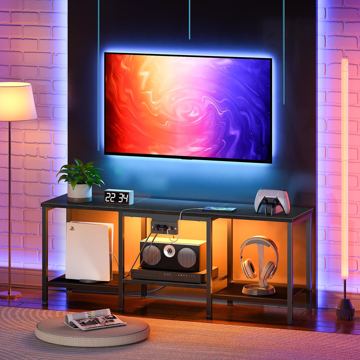 HOOBRO TV Stand with Charging Station to 55 Inches, LED Entertainment Center, Media TV Console Table with Open Storage Shelving for Living Room, Bedroom, Black BB122UDDS01 HOOBRO