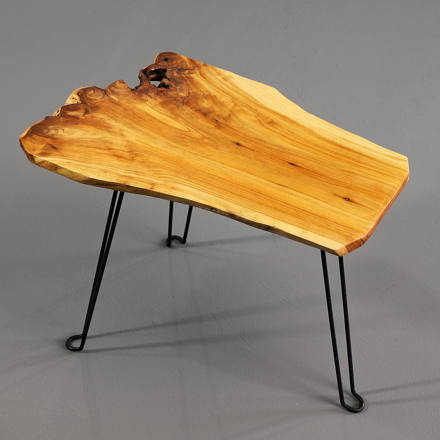 [PJ Collection] Live Edge Coffee Table, Small Coffee Table, Foldable Lightweight Side Table, Natural Wood Coffee Table, Live Edge Table, Handcrafted, No Assembly Needed - WoodArtSupply