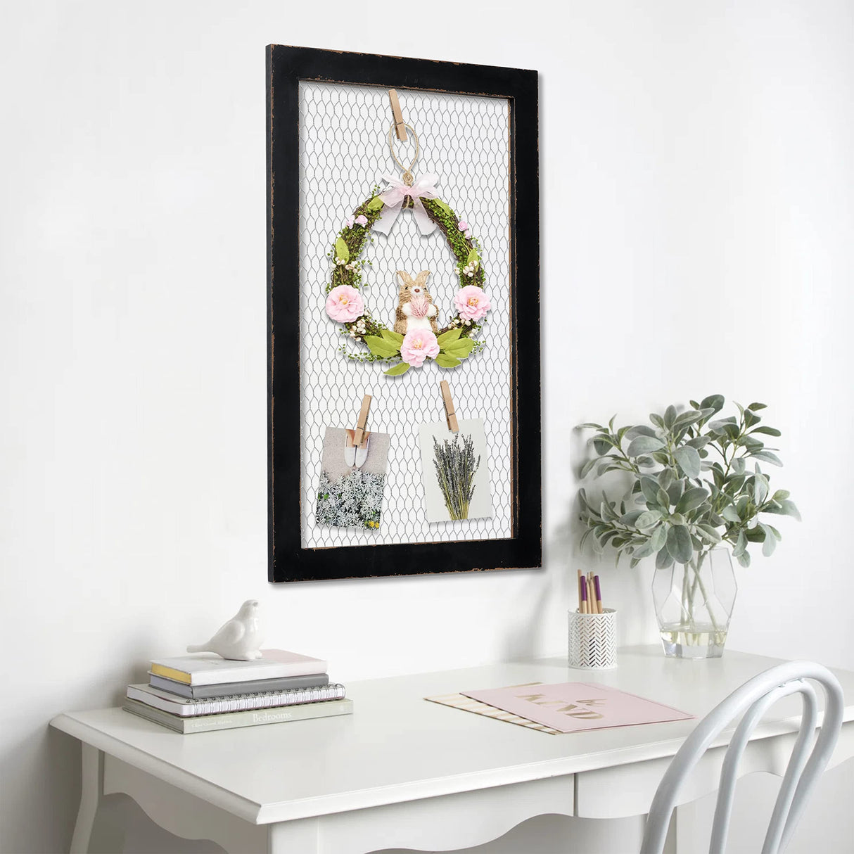 SOFE Farmhouse Memo Board Chicken Wire Frame, Black Large Bulletin Boards for Walls, Hanging Photo Display Board or Jewelry Organizer Wall Grid Panels, Decorative Vision Board for Desktop Office SOFE