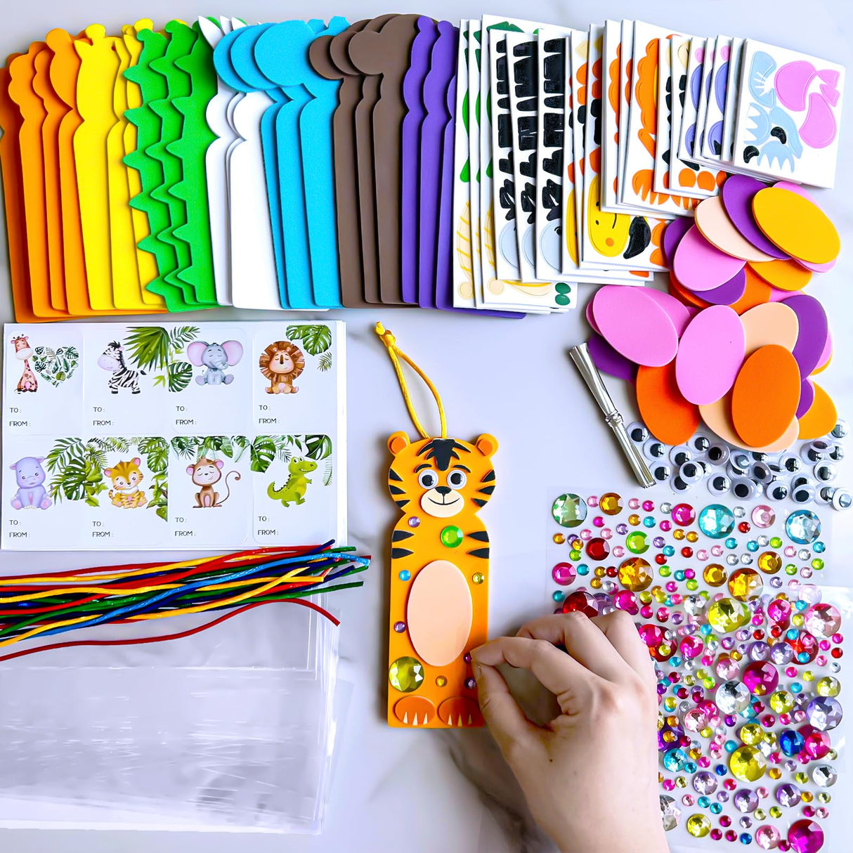 Winlyn 32 Sets Jungle Animal Craft Kits DIY Jungle Safari Zoo Wild Animal Bookmarks Decorations Art Sets Tiger Lion Zebra Foam Stickers for Kids Classroom Activities Reading Rewards Party Favors Winlyn