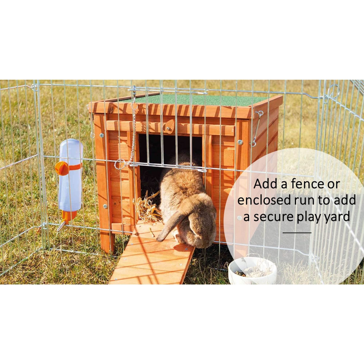 TRIXIE Small Pet House, Wooden Outdoor Shelter, Weatherproof Pet Home, Ideal for Cats, Rabbits, Bunnies, Guinea Pigs, Brown TRIXIE