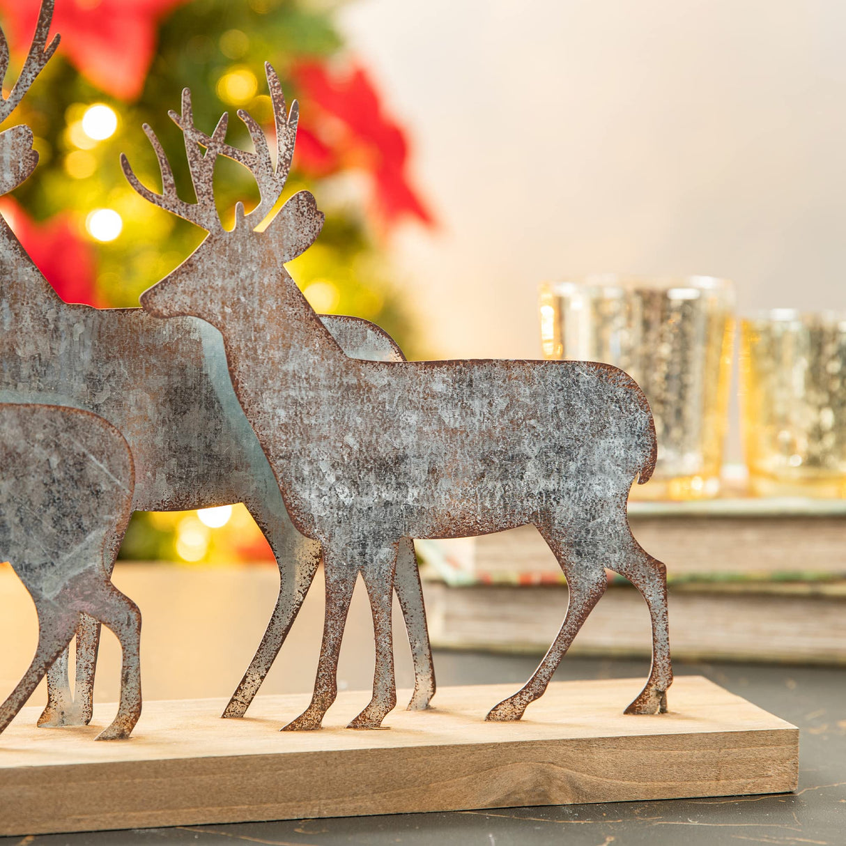 Glitzhome Christmas Reindeer Table Decoration, 12.81 Inches Metal Reindeer Decor with Wood Base, Farmhouse Galvanized Deer Decor for Home Rustic Xmas Mantle Shelf Desk Glitzhome