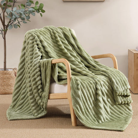 Geniospin Throw Blanket for Couch, Bed, Sofa – 280GSM Super Soft Lightweight Blanket with Stripe, 3D Ribbed Jacquard Blanket, Plush Fuzzy Cozy Throws, Warm and Breathable (Sage Green, 50x60 inches) Geniospin