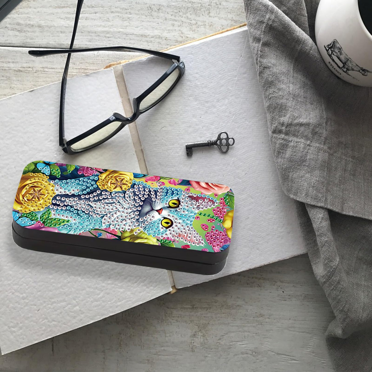 JISHSHAY Diamond Art Glasses Case Cat Diamond Painting Glasses Holder Gem Art Sunglasses Holder Gem Painting Sunglass Organizer Mosaic Kits for Adults Embroidery Kit Jigsaw Puzzles Eyeglass Case JISHSHAY
