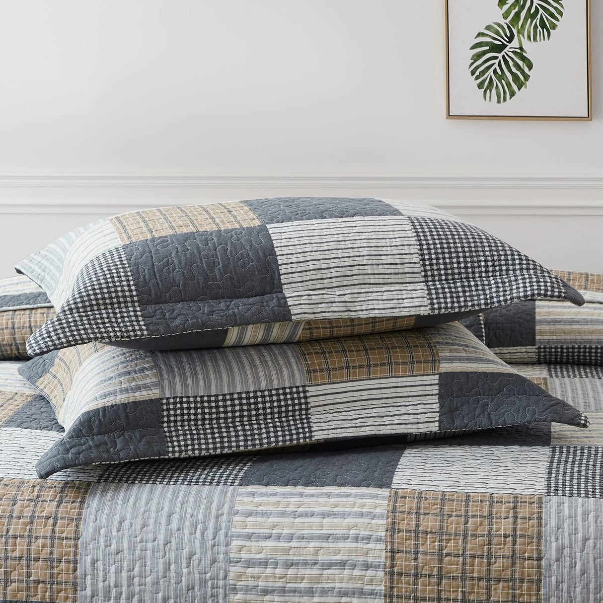 Y-PLWOMEN Plaid Quilt King Size - 100% Cotton Farmhouse King Quilt with 2 Pillow Shams, Breathable Lightweight Comforter Quilted Bedspreads Bedding Set, Grey Brown, King(98 * 106 Inch) Y-PLWOMEN