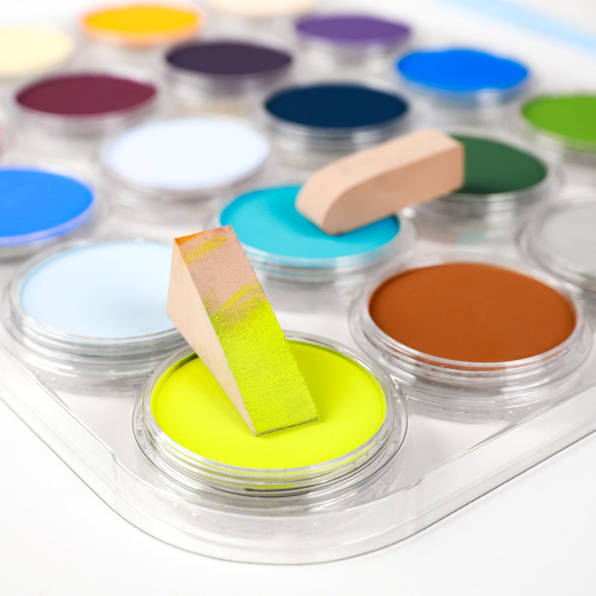 PanPastel Artist Pastels by GOLDEN, Sky, Land & Sea - Les Darlow Set, 20 Color, Professional Artist Pastels, Unique Pan Format (cake-like) PanPastel