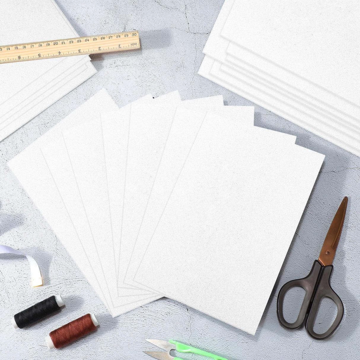 Innconee 30 Pcs Embroidery Puffy Foam 6 x 9 Inch 3mm EVA Foam Sheets for 3D Embroidery Crafts and Arts, Hand Sewing, DIY Projects, Cosplay Costumes, Quilting, Hats, Pillows, Bags(White) Innconee