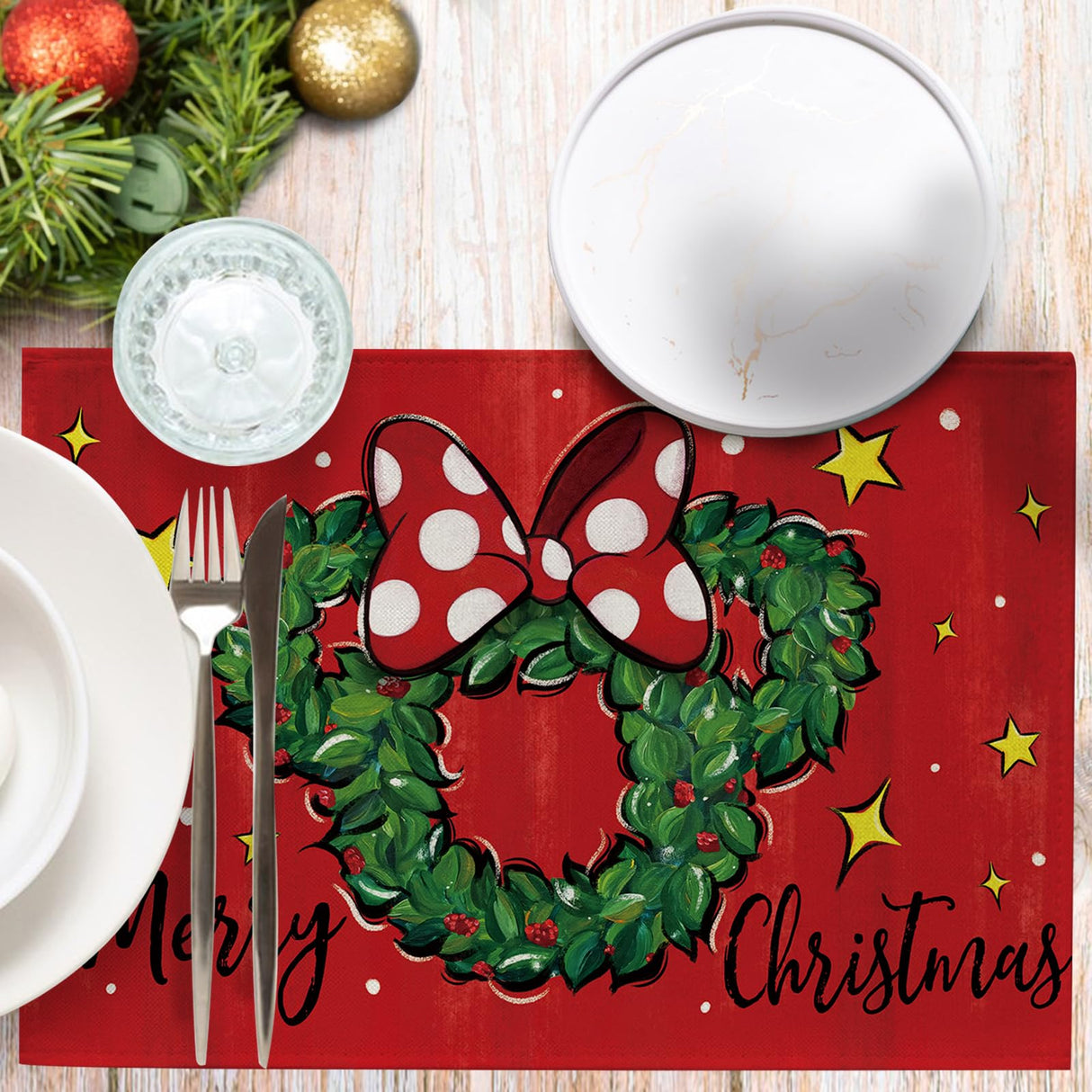 Seliem Merry Christmas Wreath Placemats Set of 4, Xmas Polka Dot Bow Holly Berry Red Dining Table Place Mats, Winter Star Holiday Kitchen Decor Party Home Decoration 12 x 18 Inch Seliem