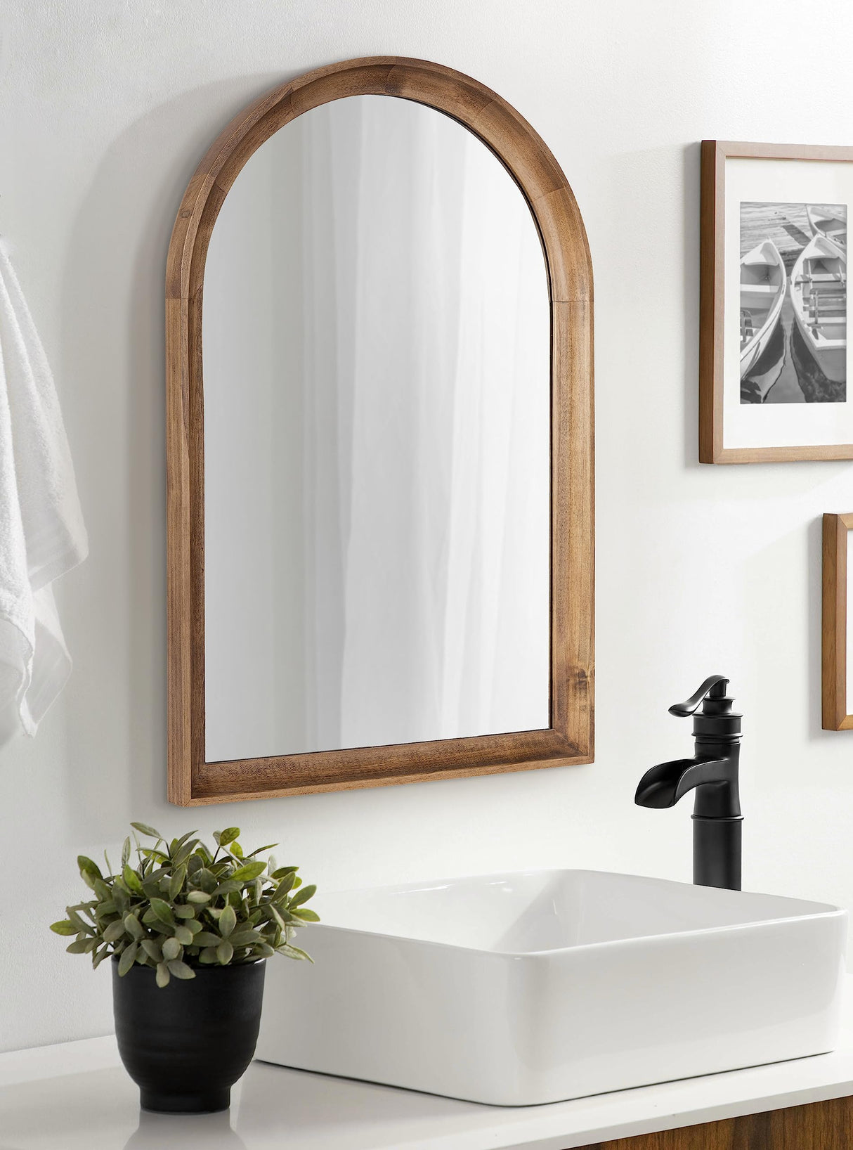 Kate and Laurel Hatherleigh Modern Transitional Arched Wooden Wall Mirror, 20 x 30, Rustic Brown, Decorative Wood Arch Mirror for Use in Bathroom, Entryway, or Bedroom Kate and Laurel