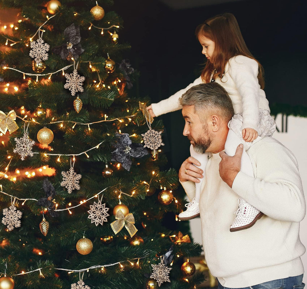 Binswloo 24pcs Wooden Snowflakes Ornaments, Unfinished Wood Cutouts Christmas Tree Hanging Ornaments for Crafts, Rustic Xmas Decorations Binswloo