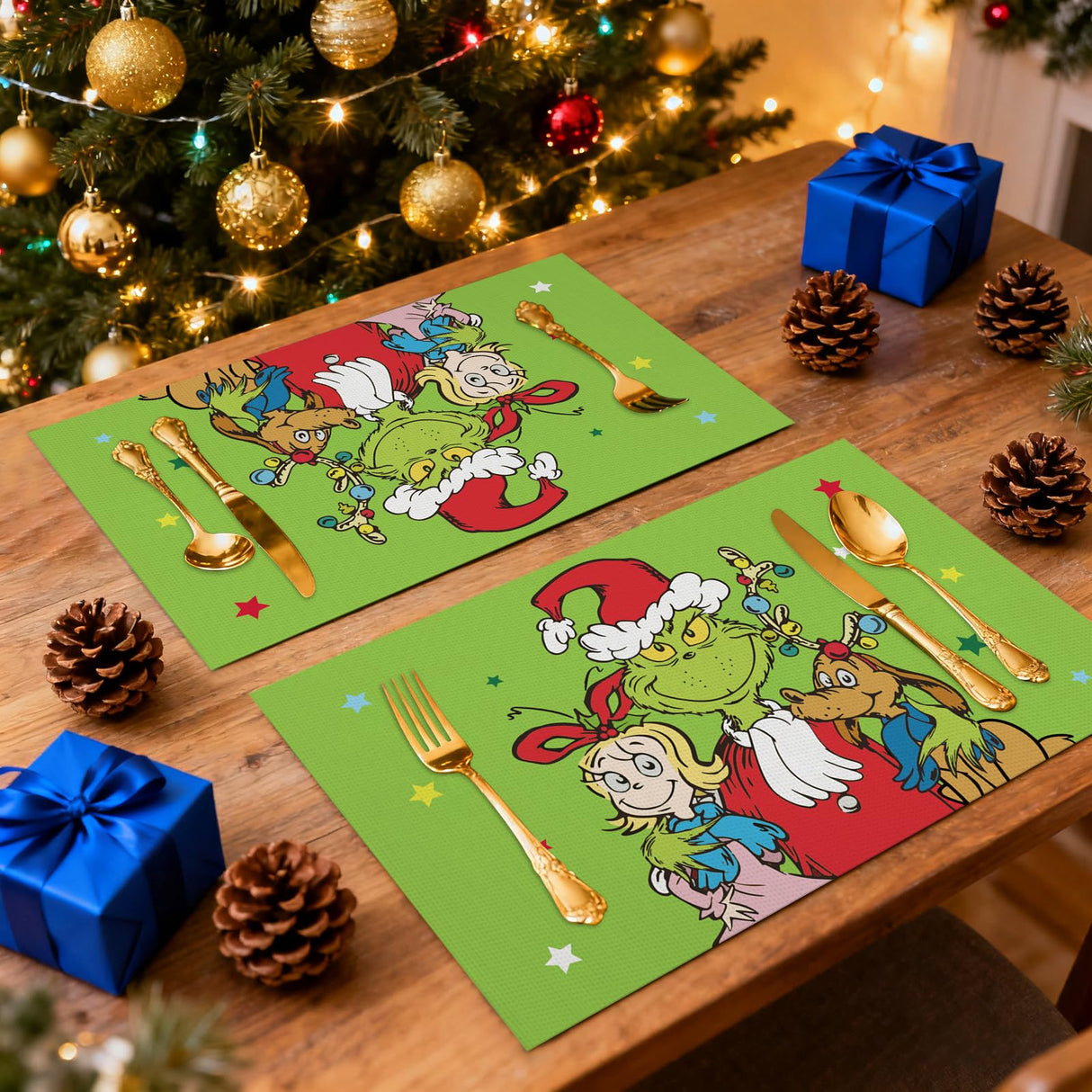 DAZONGE Set of 6 Christmas Table Placemats, Green Xmas Placemats for Dining Table Decor, Washable Table Mats for Christmas Holiday Home Kitchen Decor DAZONGE